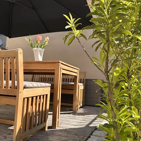 Altstadtdomizil Zur Promenade Mit Balkon Und Klimaanlage